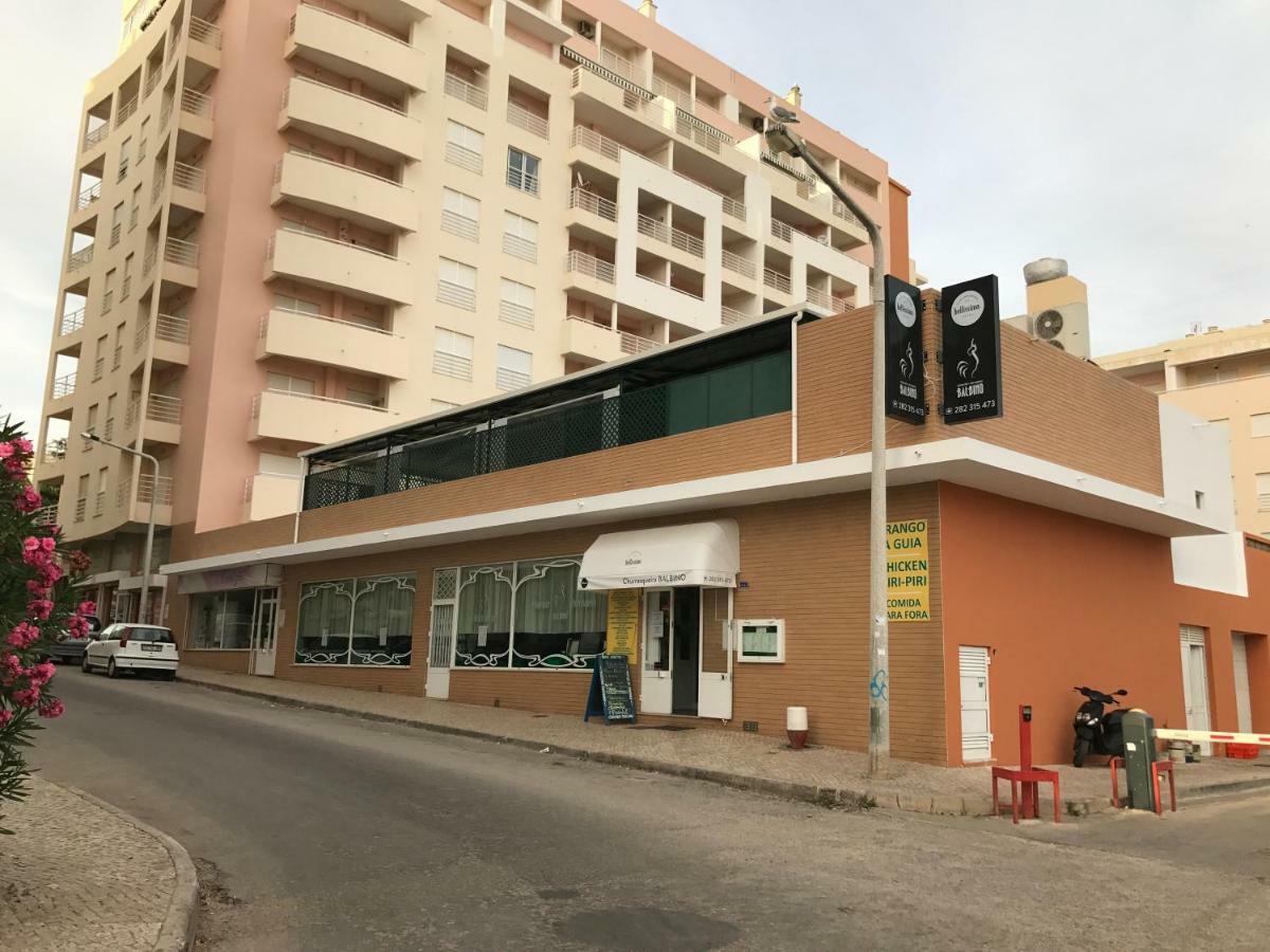 Edificio Canoa Armação de Pêra Exterior foto